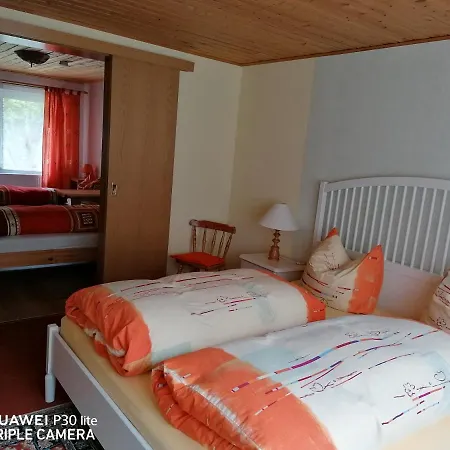 Am Fusse Der Bergbahn