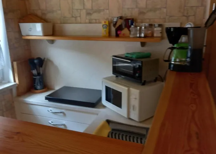 Am Fusse Der Bergbahn